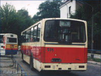 Duża tylna szyba to znak charakterystyczny dla "PRek"