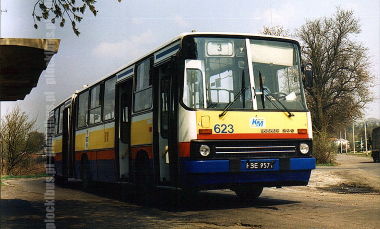 Ikarus #623 na dawnej pętli w Borowiczkach (przy ul. Botanicznej)
