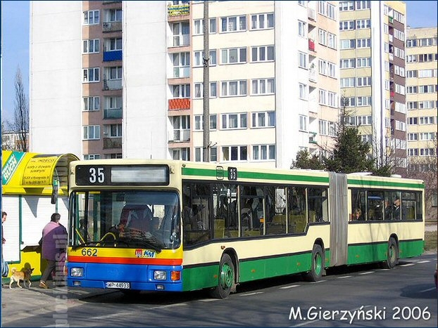 #662 - Po 9 latach przerwy w zakupach przegubowców, w 2006 r. sprowadzono 4 używane MANy NG272 z Niemiec