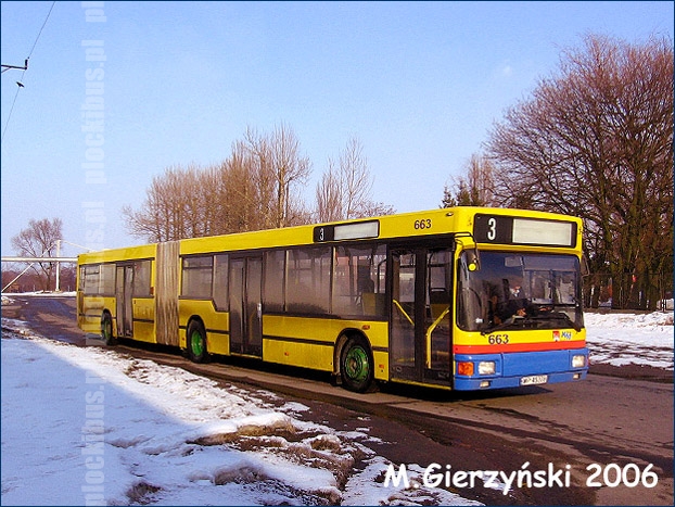 MANy #662-663 jako pierwsze otrzymały numer z boku nad pierwszymi drzwiami