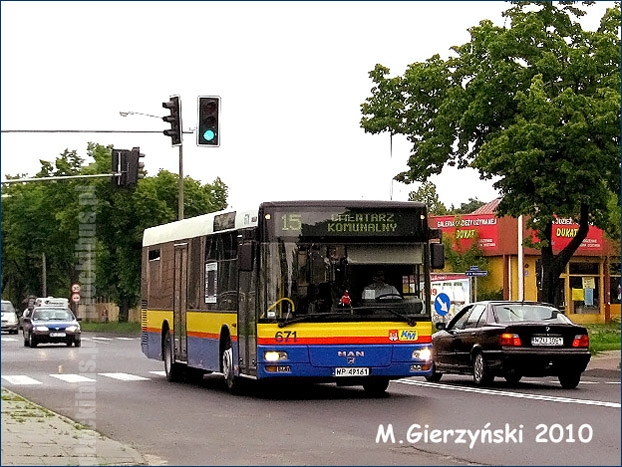 MAN #671 w miejskich barwach