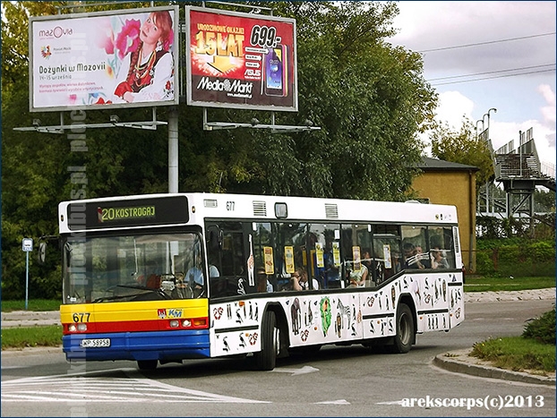 Neoplan #677 oklejony przez dzieci w 2013 r.