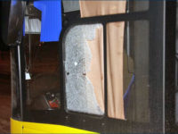 Ostrzelany Solaris #683. Źródło: www.policja.plockinfo.pl