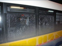 Ostrzelany Solaris #683. Źródło: www.policja.plockinfo.pl