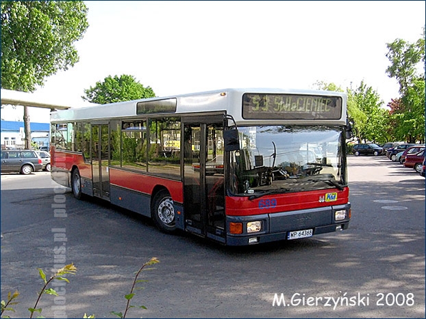 #689 na linii szkolnej