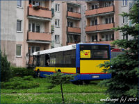 Płock, al. Armii Krajowej, 18.06.2013 r. MAN NL223 #698 po uderzeniu w blok