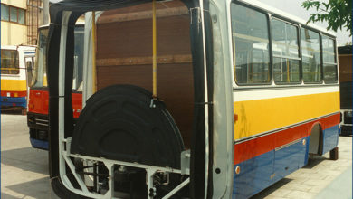 Płockie Ikarusy 280.70H czekające na montaż już na terenie warszawskiej zajezdni R-13