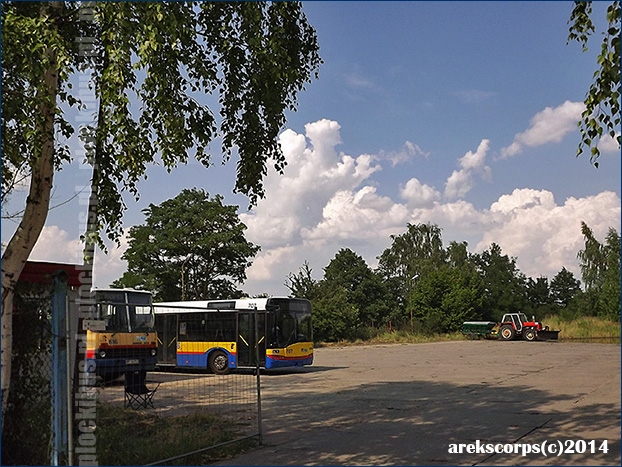 Tymczasowy parking na pętli Kostrogaj