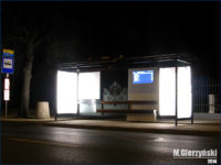 Podświetlona wiata na przystanku Tumska