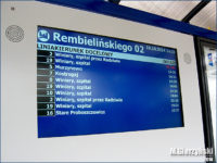 Wyświetlacz LCD umieszczony wewnątrz wiaty - Rembielińskiego 02