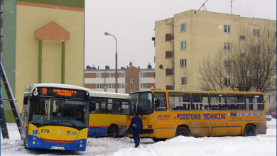 02.12.2010 - Płock, pętla Mazura. ''Złamany'' Jelcz M181MB/3 #679