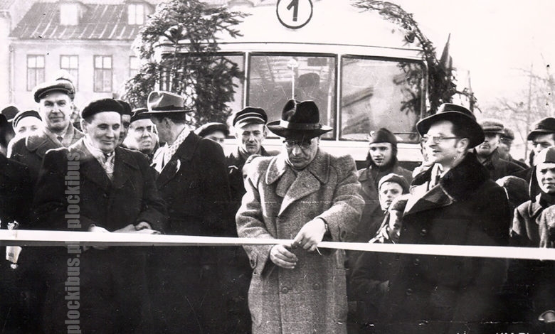 1960 r. - uroczystości związane z zapoczątkowaniem komunikacji miejskiej w Płocku