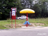 "Grzybek" na pętli na Winiarach wzorowany na wiacie typu "Kalisz"