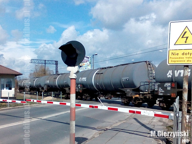 Cysterny zablokowały przejazd ul. Bielską