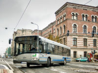 09.11.2014 - podczas pobytu w Łodzi. Autobus jeszcze w oryginalnym malowaniu.