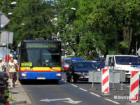 MAN na linii 24 podczas obsługi przystanku zastępczego na ul. Kwiatka (przed skrzyżowaniem z Bielską)