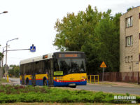 Linia nr 3 skręca z ul. Mościckiego w ul. Miodową