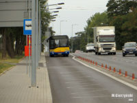 Solaris dojeżdża do nowego przystanku "Popiełuszki 02" przy Leroy Merlin