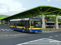 Wyjazd linii nr 1 z dworca kolejowego w kierunku Lelic