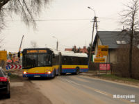 #735 wyjeżdża z ul. Warmińskiej w ul. Harcerską