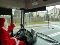 Mikołaj za sterami autobusu