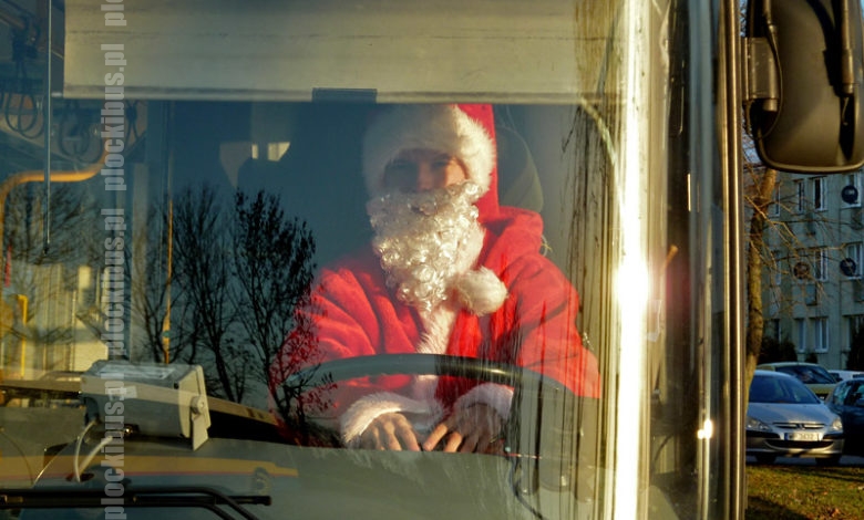 Mikołaj za sterami autobusu