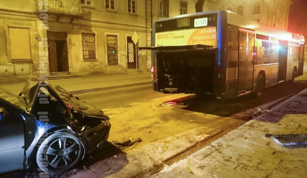 Kolizja z udziałem MANa NL223 #650. Fot. Portal Płock