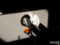 Elektryczny Solaris podczas ładowania