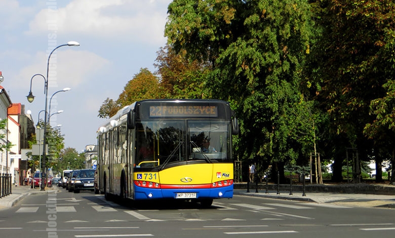 Solaris na linii 22 na ul. pl. Obrońców Warszawy
