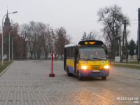 Linia zastępcza x3 na tymczasowej pętli na parkingu przy przystanku "Kasztanowa"