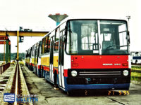 Ikarusy dla Płocka przygotowane do załadunku oczekują na rampie kolejowej w Budapeszcie