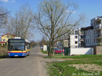 Autobus linii 15 na ulicy Boryszewskiej