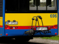 Solaris #696 z bagażnikiem na rowery na linii 43