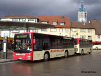 Nowy nabytek firmy Adama Bąbały podczas eksploatacji w Niemczech w zestawie z przyczepą (źródło: www.stadtbus.de)