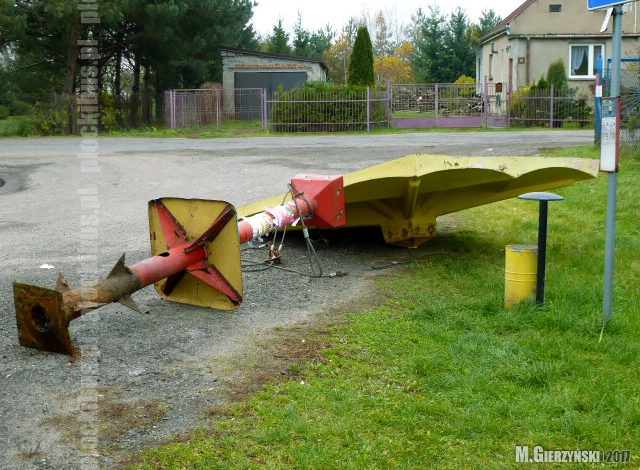 Demontaż ostatniej w Płocku wiaty typu "Kalisz"