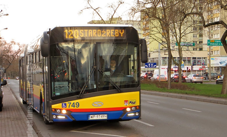 Solaris #749 rozpoczyna kurs na linii 120 do Staroźreb