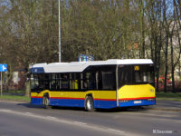 W Solarisie zamontowano wyświetlacze o wyższej rozdzielczości, uwagę zwraca bardzo duży numer linii z tyłu pojazdu