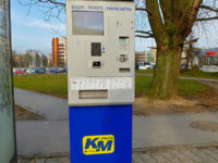 Biletomat na przystanku Armii Krajowej 01