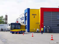 Slalom między pachołkami