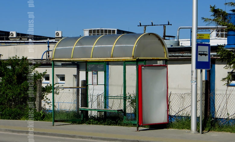 Wiata typu Beta na przystanku Fabryka maszyn 02