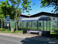 Wiata typu KMKM-6 na przystanku Łącka 01