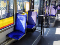 Podest z pojedynczymi siedzeniami