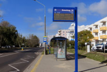 Tablica DIP na przystanku Roweckiego 02