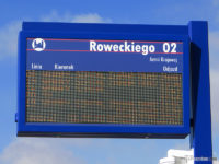 Tablica DIP na przystanku Roweckiego 02