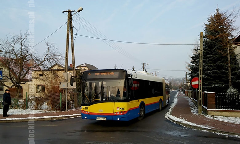 Autobus linii nr 3 na ul. Cedrowej
