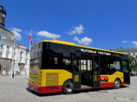 Isuzu Novociti Life pod ratuszem