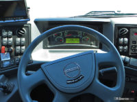 Wnętrze Isuzu Novociti Life