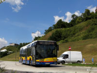 Autobus linii 44 na przebudowanej ul. Rybaki