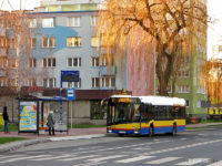 Przystanek Rembielińskiego 01 w nowej lokalizacji przed skrzyżowaniem z ul. Rembielińskiego