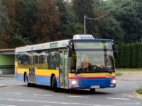 MAN na linii L2 opuszcza przystanek w Staroźrebach